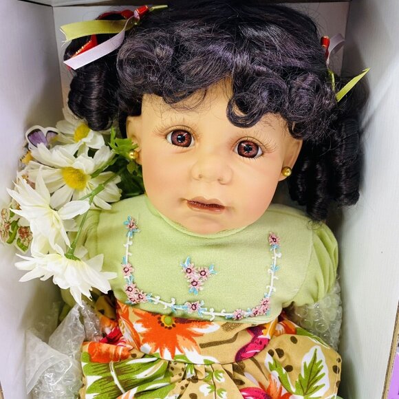 Royal Cathay ANGELINA Brown Eyes 20" Tall Limited Edition 4/5000 Porcelain Doll - Picture 3 of 11